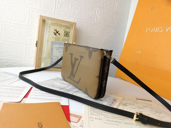 ルイヴィトンバッグ背面デザイン